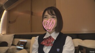 FC2-PPV-2522498 美少女J係與老人的自私性愛！同學對溫柔女友的嚮往，是個輕飄飄的女人，很容易被金權摔倒~