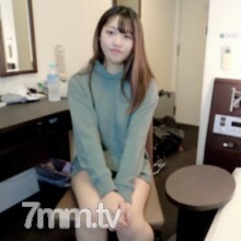 그라돌 수준의 외모를 가진 시골 딸이 마침내 함락 "첫 하메 보완 계획 완료"예의 니가타 편의점 딸입니다! 두꺼운 질내 사정 후, 입으로 입안 사정 특전 첨부