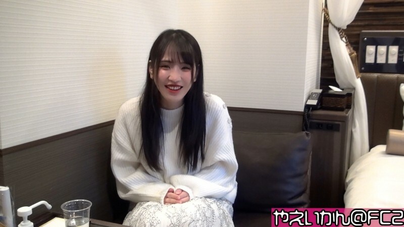 FC2-PPV-2677410 07 [○ Ma Ward, Tokyo] 我设法说服住在 Twi○○er 的 20 岁女孩 Himari-chan 拍了一张 POV在线观看