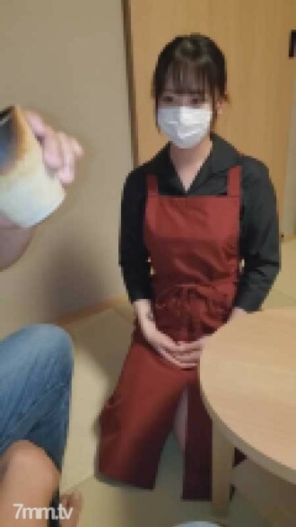 * Hanya bulan ini, seorang bukkake bersorak bukkake untuk petugas cup G berpayudara cantik di kafe ala Jepang. Creampie paizuri celemek telanjang.
