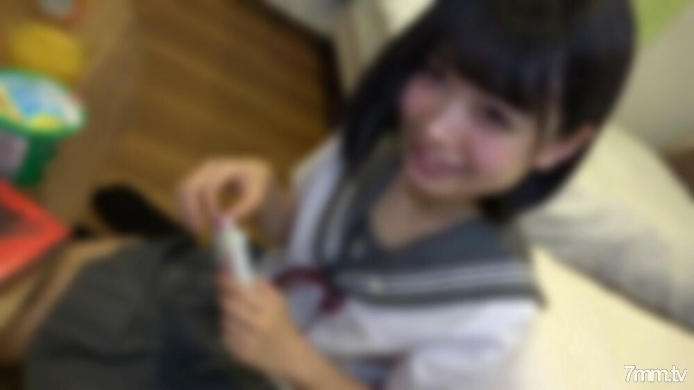 FC2-PPV-2683017 十几岁的活跃学生，奇蹟美少女志穗酱和放学后的约会。全身被从700名申请者中选出的热心粉丝舔舐，大量浓稠的精液粘在她可爱的脸上。在线观看