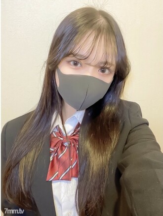 [Harga akan dinaikkan segera setelah jumlah yang direncanakan dikonsumsi] [Tembakan pertama] Sakura-chan yang berusia 18 tahun, gadis cantik ramping yang berbakat dan berbakat seperti boneka! "Mimpiku untuk tampil di koleksi Paris..." Aku pergi ke telur emas kantor model tertentu untuk pertama kalinya!