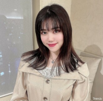 Gadis Jurujual Bir [Sadel Pertama] Versi yang belum dipotong sepenuhnya! !! Saya terpegun dengan SEKS serius seorang warga emas bebas tangan ...