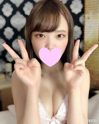Yuzu a 19 ans et est complètement subjectif ! Coupe F beauté gros seins x belle fille au visage de bébé ! Creampie dans un corps mince et plantureux en 2,5 dimensions ! FC2-PPV-2725981