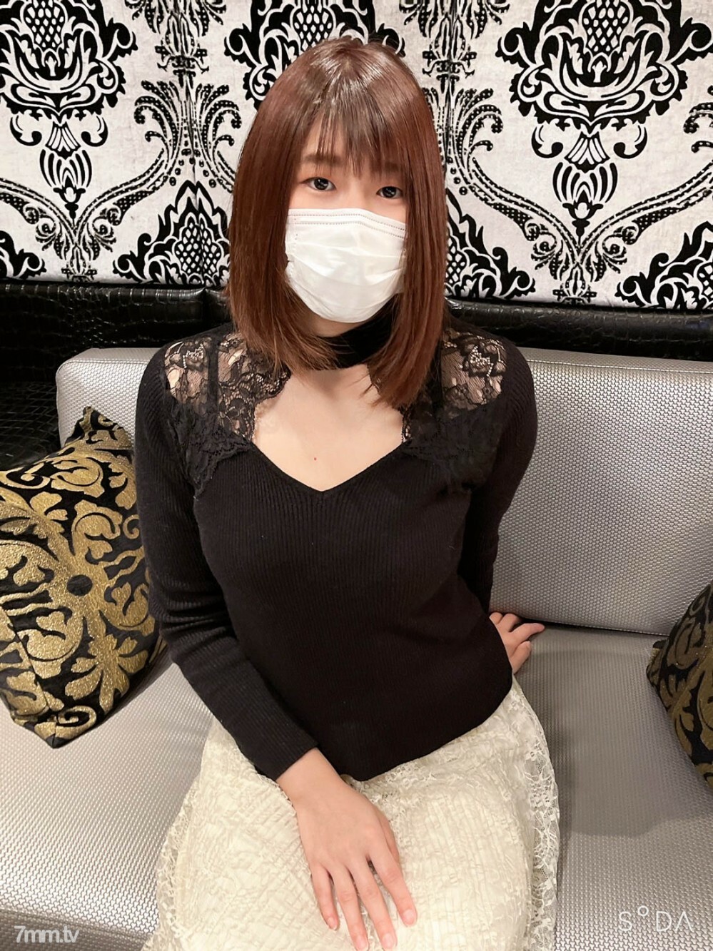 【個人撮影】夫の仕事中に出会い系チンポで欲望を満たす快楽中毒の真面目な美人妻（子持ち）にガチハメ生中出し!!　人妻：さき(25歳)