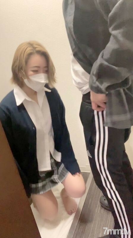 FC2-PPV-2753906 推荐gt;在入口处给制服gal吹箫后，我搬到轮胎存放处被搞砸了www FC2-PPV-2753906在线观看