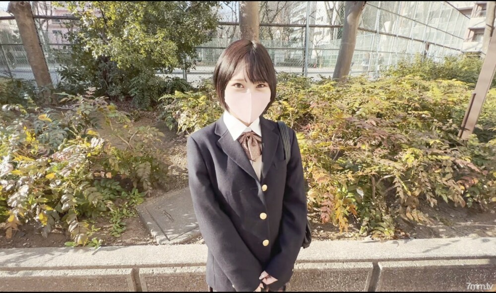 FC2-PPV-2802296 纪念这项工作的第一部作品！ [外观] 偶像脸少女◯ 接近平时看不到的忐忑外观...摇动Fcup美乳，初潮兴奋◯ FC2-PPV-2802296在线观看
