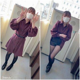 <The second god! > After exposing the 18-year-old girl who took a gonzo the day after the insanely popular graduation ceremony in front of the elevator, I rolled it up at home www FC2-PPV-2811452