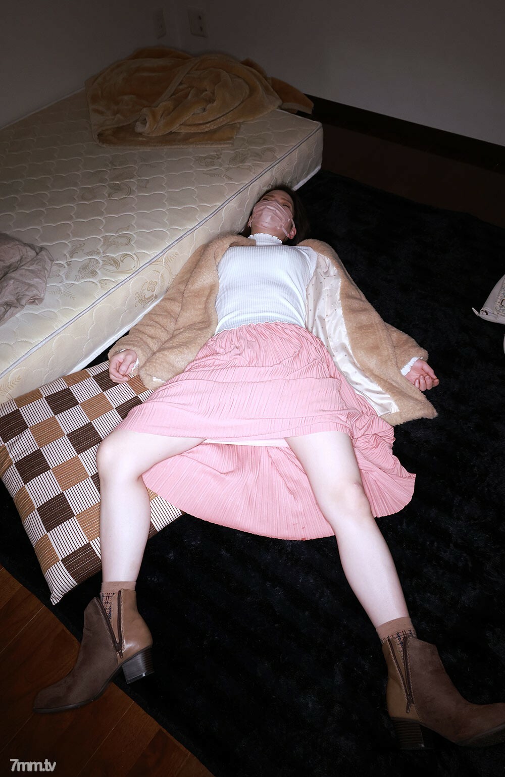 FC2-PPV-2824930 某男仿犯罪美白瘦大奶FC2-PPV-2824930在线观看