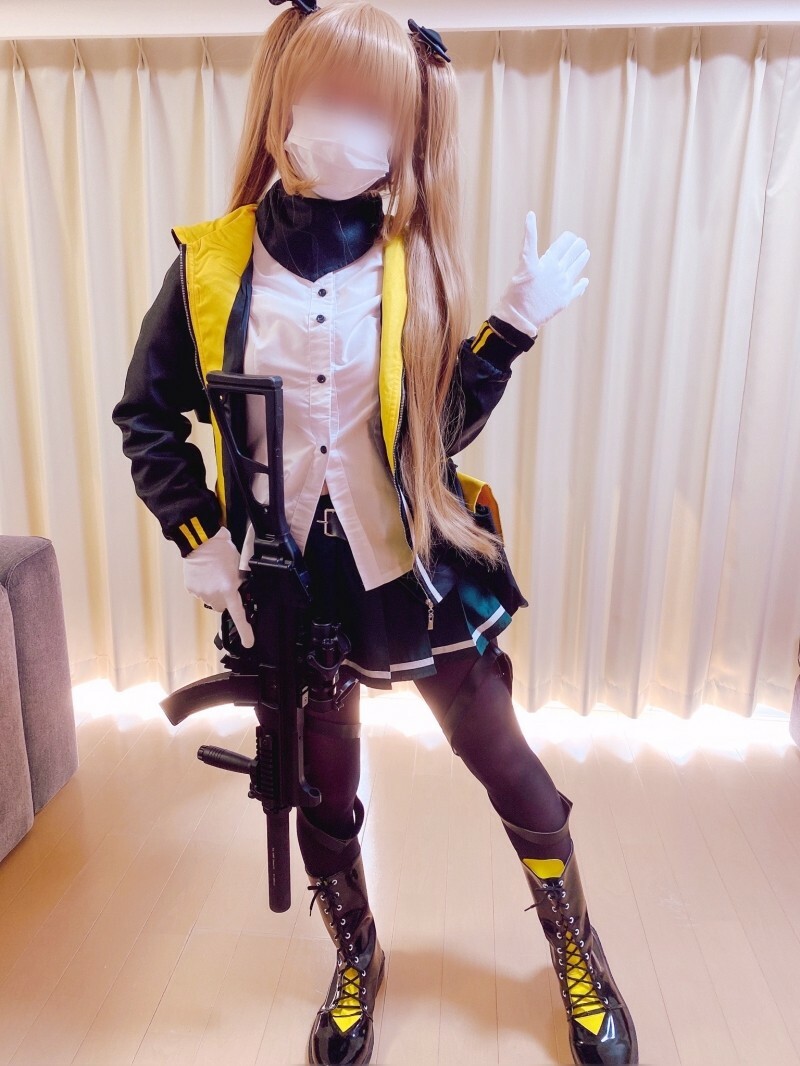 FC2-PPV-2830024 【美女巨乳】喜欢枪的宅男大叔提供服饰！撕破Do*furo U*P9的紧身衣，梦想成真在线观看
