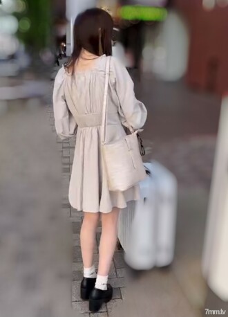 AK ◯ sistem rambut hitam gadis cantik ramping munculnya! ! Seorang idola bawah tanah yang merasa tidak murni dan [pertama kali + pertama kali] kegembiraan paruh baya, imut juga tertarik pada sperma yang menetes ke lubang pantat dengan piston yang lebih keras dari biasanya w FC2-PPV-2884101