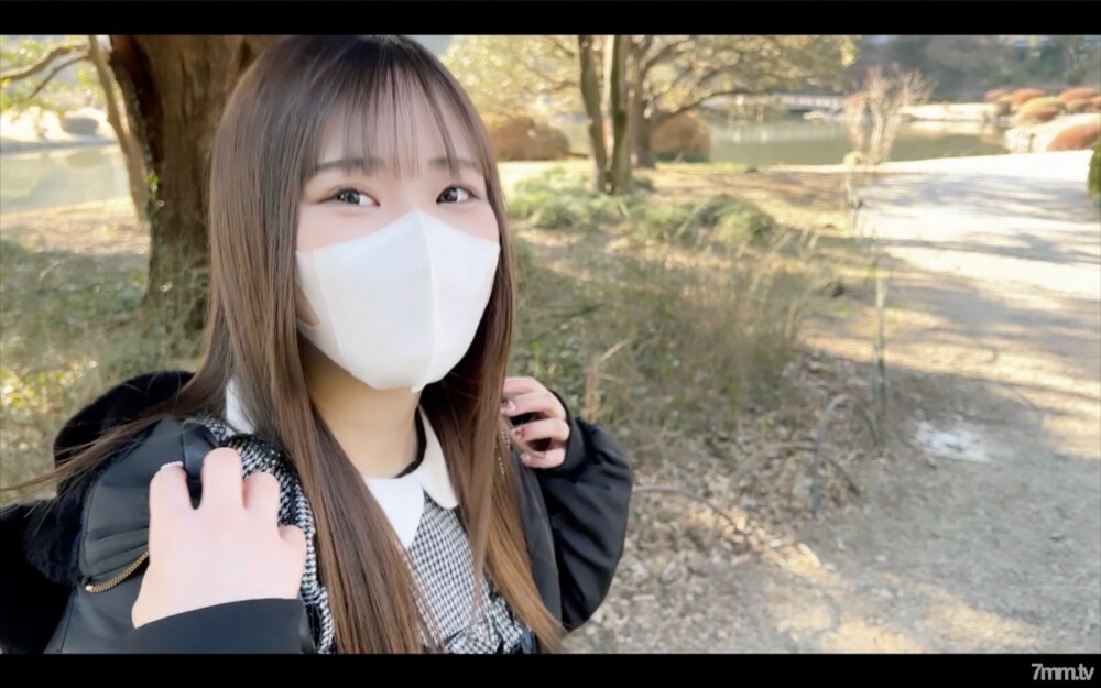 FC2-PPV-2892244 [萝莉脸] [有奢侈福利] [中出] 纯真白皙G罩杯美少女，配上可爱的动漫声音！ “不要在里面做。” 最后，她没有问她任何问题，就射出阴道射精。 FC2-PPV-2892244在线观看
