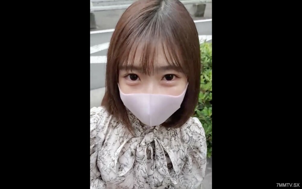 FC2-PPV-2915642 中出卫生可爱小脸皮厚***♡在线观看