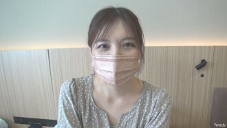 [First shot] Beautiful breasts tour operator married woman continuously vaginal cum shot ☆ Fucking in the vagina ☆ "I do not have a younger boy in the company so I do not get caught" [Personal shooting] FC2-PPV-2920851 with high image quality ZIP