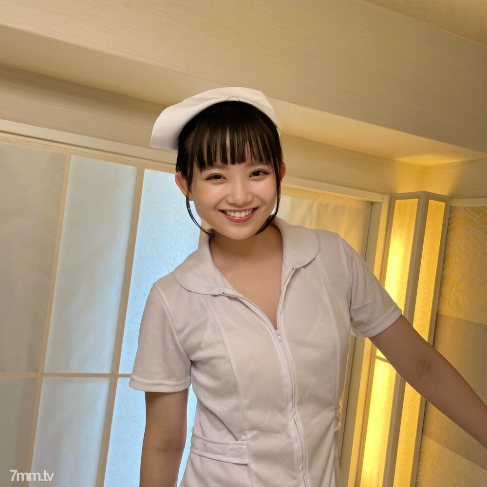 FC2-PPV-2993310 【范感恩！ ] 书◯ 娃娃脸非陈护士类似于希，J ◯ 制服，兔女郎任何适合你！丰富的角色扮演蚀刻 ！豪华三件套在线观看