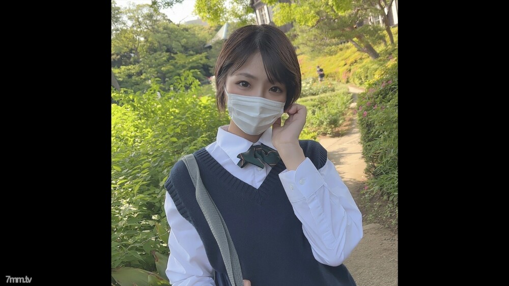 FC2-PPV-3069310 数量有限！ [无码] 第一次知道要高潮的一心一意的女学生只给我看了淫秽的身材……她的短脸是有原因的。 ！在线观看