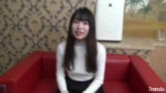 若いってだけで贅沢なのに。明るくかわいい18歳の初撮り中出し！！ 