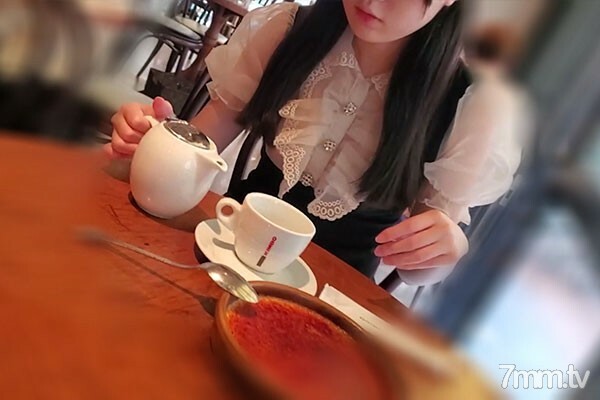 FC2-PPV-3077160 [完整外观] [奇闻趣事/阴道射精] 我们已经获得了卖给他父母的地下偶像的枕头销售 POV 的证据视频。 [上半场]在线观看