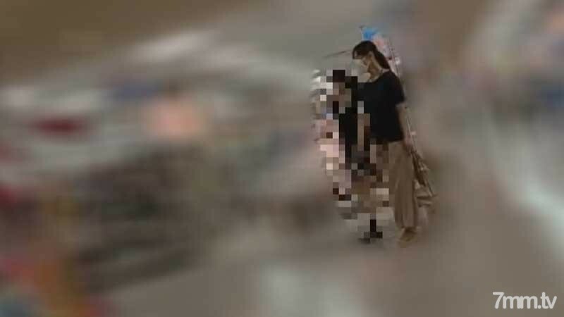 FC2-PPV-3095281 [个人] *福利有限*当我给我的女儿看一个犯罪的单身母亲时，她让我稍后再和她谈谈......在线观看