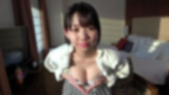 Seorang pelajar penyelidikan kumpulan pujaan remaja sebenar. Payudara besar yang cantik daripada cawan F berkulit cerah dan mata besar yang berkilauan adalah kecantikan terbaik dengan tahap kesempurnaan yang tinggi. Dua suntikan air mani yang kaya dari faraj berturut-turut kepada seorang gadis yang tidak berdosa yang belum mengenali dunia.