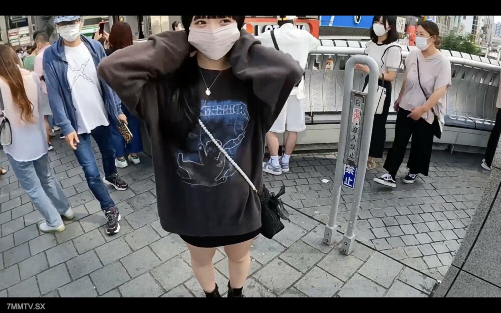 FC2-PPV-3105298 Yuna-chan Life 2nd 大阪会议重逢 3P？ ！在线观看