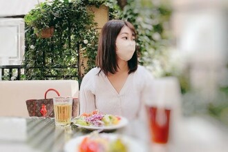 【無修正】ストレスが溜まってしまっている新卒社会人1年目ちゃんを癒してあげたい使命感で、カフェーデート後に中出し