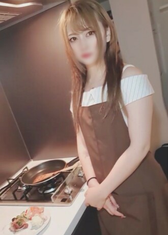 【顔出し】飲食店経営のシングルマザー商談帰り中出し…後日自宅でお子さんに隠れてセックス。