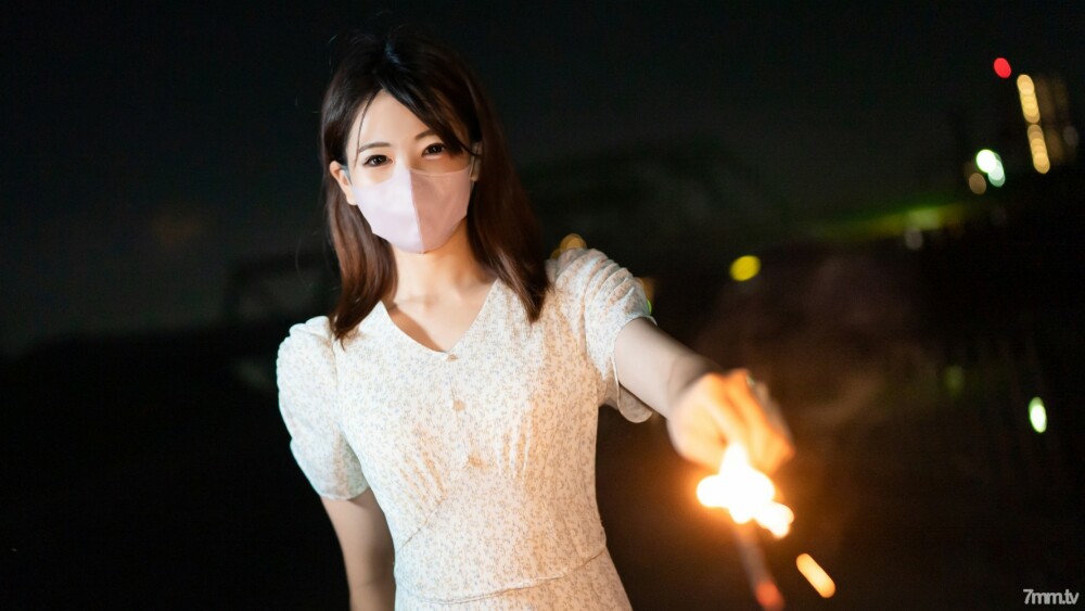 FC2-PPV-3124662 第一枪！ ！限时至11/16！ [未经审查] 电影风格！夏日的回忆，我们像烟花一样短暂而激烈地交流。没想到像她这样风度翩翩的女大学生竟然会这么骚… 射精两次！ ！在线观看