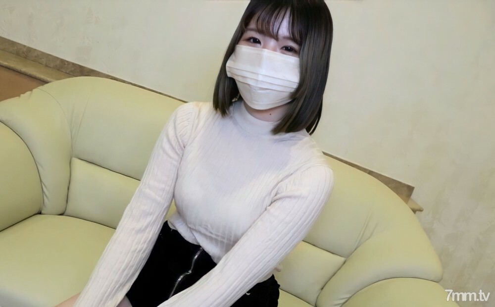 【無】新作【感謝の390pt】初々しい純粋女子♥すべすべの超色白美肌♥初めての吸引バイブで潮吹き⤴ギッチギッチのオ〇ンコにオジサン精子大量中出し！　※レビュー特典／高画質Ver 