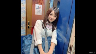 初顔出し！！12/7まで限定！！【無修正】合唱部のコンクールに向け直向きに練習に励む女子生徒を部活帰りに呼び出しゴム無し膣内射精！！（後編） 