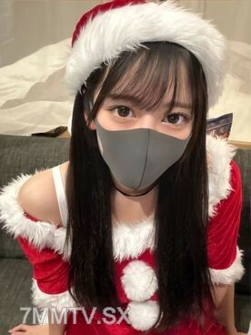 FC2-PPV-3149044 [减压]【今年底，史上最神秘妹子现身！ ] 潜入……神奇的重演！ po系美少女F白杯18岁yua！被穿洞的老头衣服里大量射精！今年最好的生日礼物【2个作品配2个镜头】在线观看