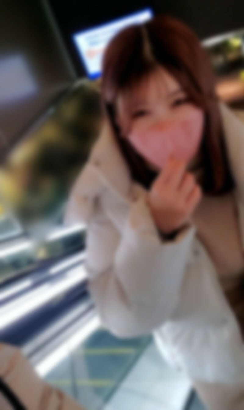 FC2-PPV-3177640 [个人] * 完整外观G 杯巨乳凹印女孩。虽然决定在当地的杂誌上发表，但因生活困难勉强获准。生口水操着快要炸裂的乳房。用大公鸡在阴道后部射出大量阴道精液。在线观看