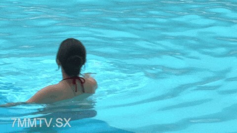 【겨울은 남국에서 보내는 부자】 신천사! 리조트 호텔에서 헌팅한 유명인 미**와 성욕 원숭이의 가키 남자 3명의 발정생 하메오니 파코 난교 질 내 사정 4PSEX 유출 영상