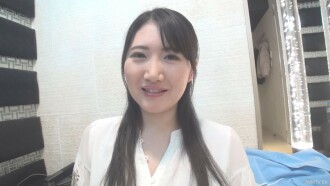 [Beautiful busty department store girl married woman vaginal cum shot] "Usually I'm in the cosmetics department. I like my husband, but I'm bored."