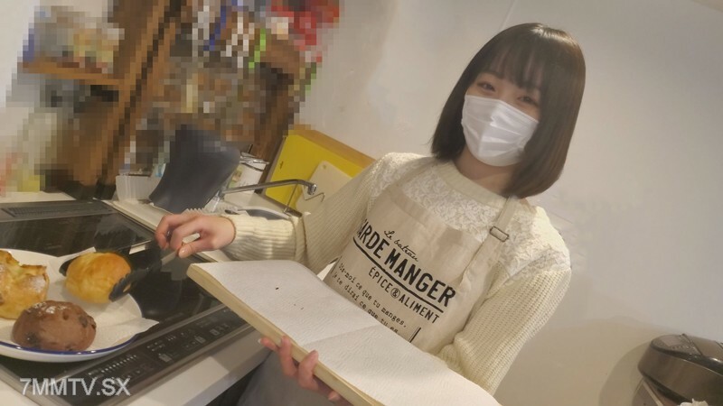 FC2-PPV-3191233 麵包店的海报女郎，吃了美味的麵包后生的在线观看
