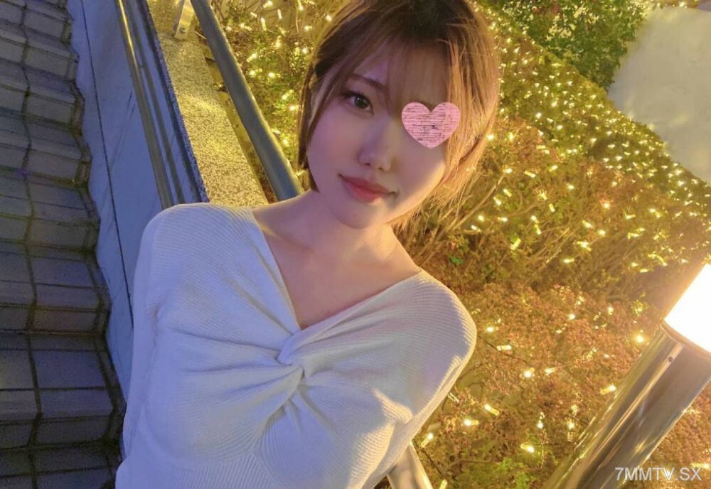 FC2-PPV-3192968 [1 週限定 2980 → 1980] 白皙苗条的咖啡厅店员在秘密打工时气喘吁吁。我试着倒白奶油。在线观看