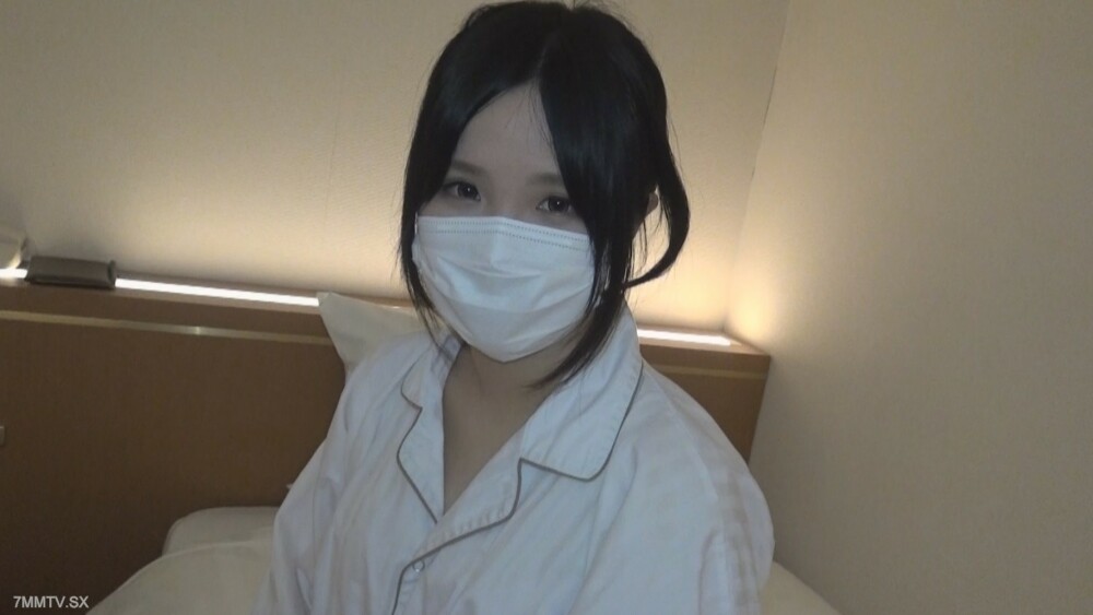 FC2-PPV-3233955 友咸！麻美 27 岁 ☆在线观看