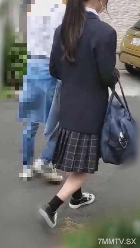 FC2-PPV-3252293 海贼王一个女孩的奇怪兴趣在线观看
