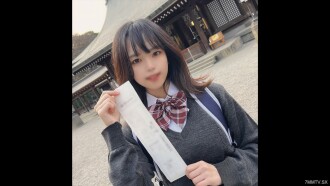 外貌！ ！ 3天限量1980pt！ ！一個青春期的漂亮女孩，看起來很孤獨，對未來感到不安。 ！ （第 2 部分）