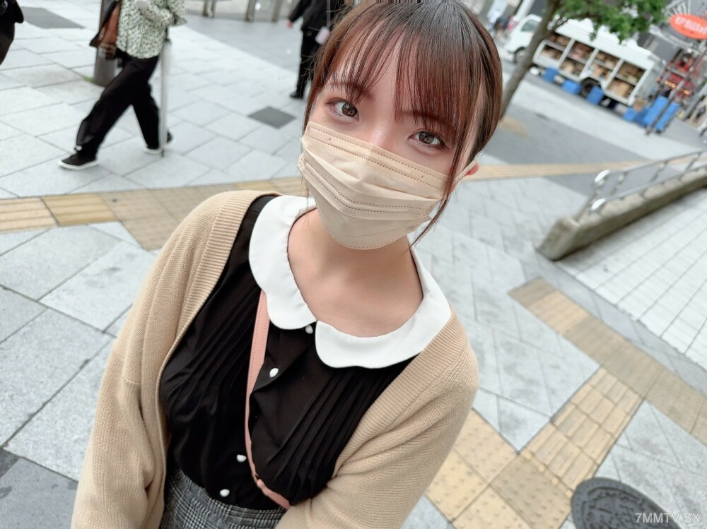 FC2-PPV-3463195 E-cup尊贵学生美女口交时灵敏度高，不符合难度的声音，使用gingin阴道刺激子宫和G点说话，满足人们欲罢不能的说话声音在线观看