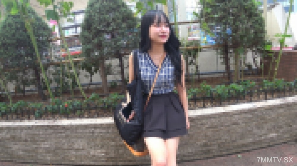 FC2-PPV-3691170 [初拍♡]0344_001 Miyu，18岁，身高150cm，体重30kg，皮肤白皙，G罩杯般的非凡美少女/女LJ爆款）在线观看