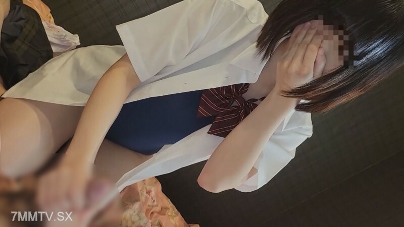 FC2-PPV-3693094 鲷鱼烤鱼店清新可爱白髮巨乳美女...在线观看
