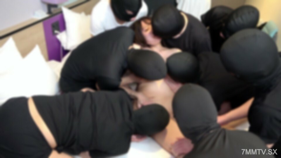 FC2-PPV-3969142 汤乃酱皮肤白皙，胸部丰满，是个有着保护美誉的美女。在线观看