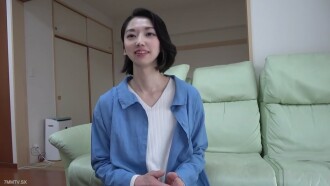 Kazumi, a female police officer, has been married for 7 years, has a sexual life in a dormitory, and provides creampie for the first time in a dormitory.