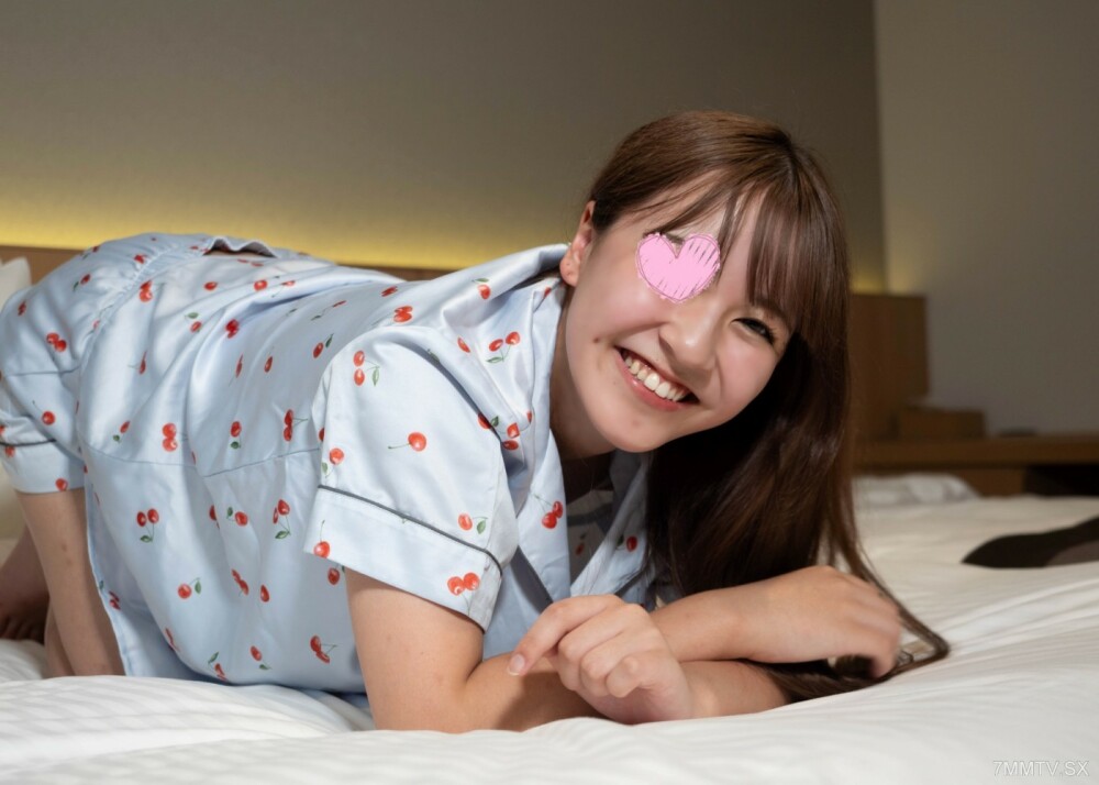 FC2-PPV-4143598 Pyjamas de Ojama ♥ 我无法无天，别再逼迫了 ♥ Aiji，19 岁，个性开朗，哈哈，超级可爱 ♥ 我无法无天，我有天然的阴毛和业余反应 ♥在线观看
