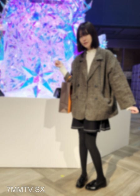 FC2-PPV-4165430 女艺人日本圣诞储蓄会私服日式服装圣诞服老人服在线观看