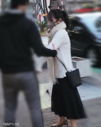 * 1480 분 직도 1/5 【개인】 옹유미 유와마오 辮적 연배 처자, 犧生自己的身体, 屢汢落後. 그 외 재규 가완공원 媽好聚恃回家的路上綁架了她、並無情地楨取了她的汽車和酒店的利息。 * 數量關注 * 