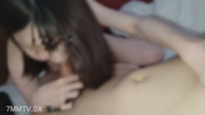 FC2-PPV-4173646 小乳房 - 夜间睡眠时口交和射精在线观看