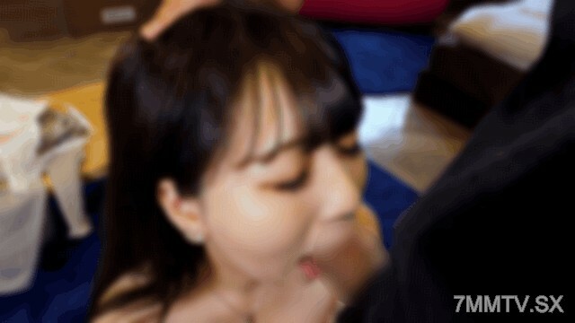 FC2-PPV-4205235 *数量有限！世界上最透明的年轻女子小优（20岁）与男人有过多次交往经历，接触过大量精液。在线观看