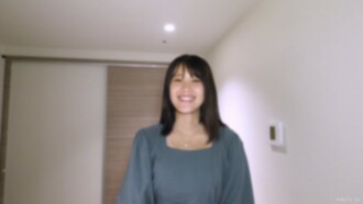 [Legs] Beautiful woman with a D cup, long thighs, and a healthy body. The ejaculation of the former idol's small and narrow woman's cave. An old man with obsessive and ferocious ejaculation.